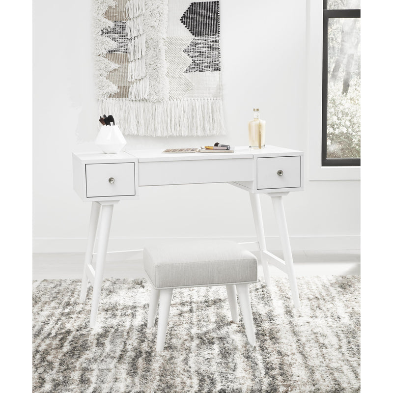 Signature Design by Ashley Thadamere B060-122 Vanity/Upholstered Stool IMAGE 6