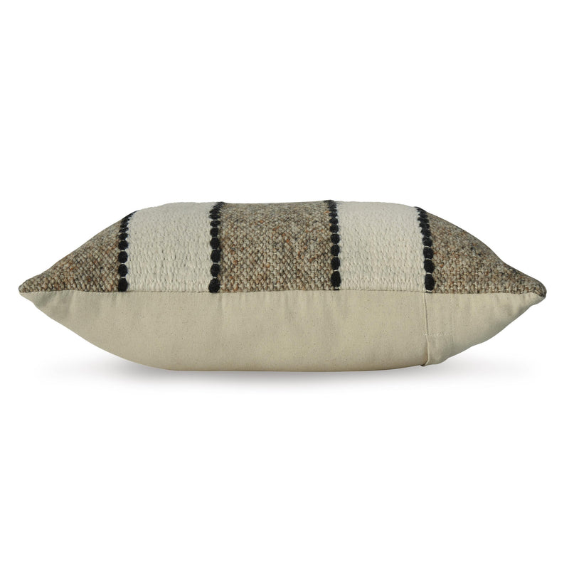  Signature Design by Ashley Rueford A1001063 Pillow IMAGE 3