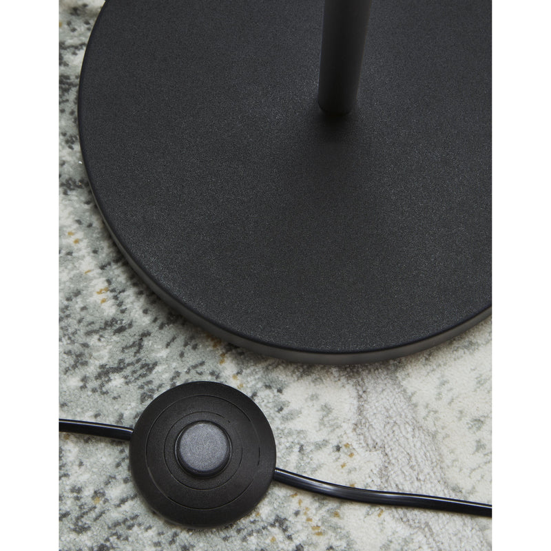  Signature Design by Ashley Abanson L734381 Metal Floor Lamp IMAGE 4